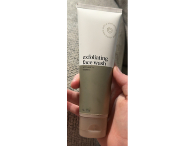 Bath & Body Works Exfoliating Face Wash, Aloe & Vitamin E, 4 oz/113 g