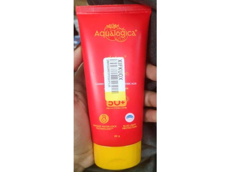 Aqualogica Detan+ Dewy Sunscreen, Cherry Tomato & Hyaluronic Acid, SPF 50 + PA++++, 2.82 oz/80 g