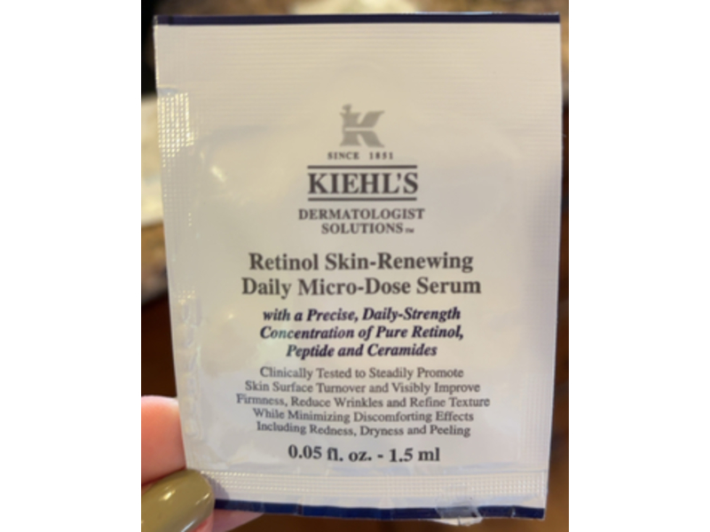 Kiehl's Retinol Skin-Renewing Daily Micro-Dose Serum, Pure Retinol + Peptide & Ceramides, 0.05 fl oz/1.5 mL