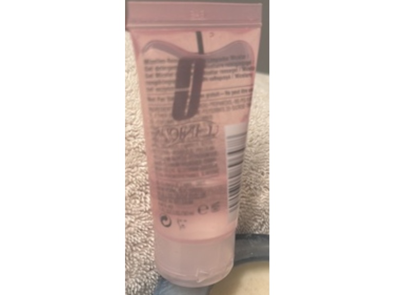 Clinique 2-In-1 Cleansning Micellar Gel+Light Makeup Remover, 5 fl oz/150 mL