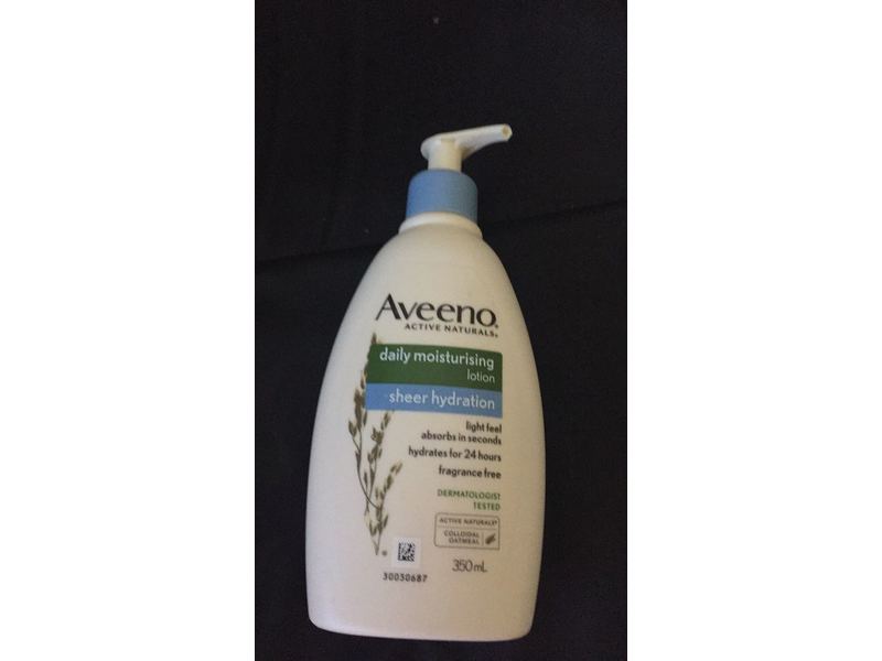 Aveeno Active Naturals Sheer Hydration Daily Moisturising Lotion, 350 mL