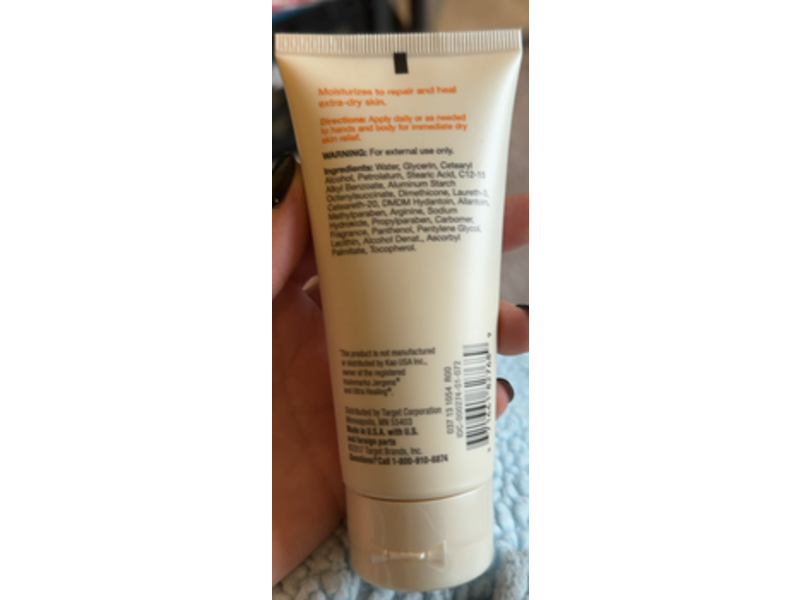 Up & Up Extra Healing Ultra - Dry Skin Moisturizer, Vitamins C + E & Pro -Vitamins B5, 3 fl oz/88.7 mL