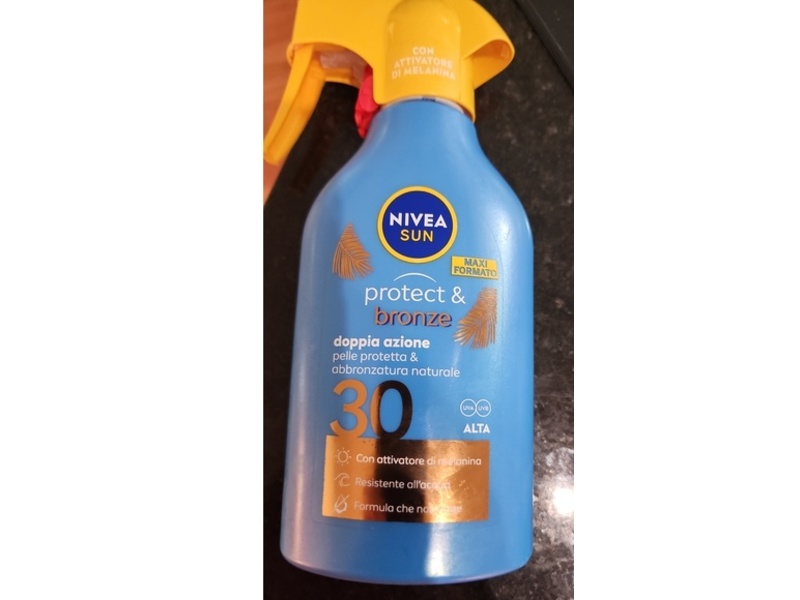 Nivea Sun Protect & Bronze Sunscreen, SPF 30, 270 mL