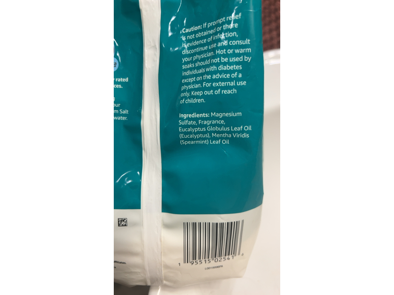 Solimo Epsom Salt, Soaking Aid, Eucalyptus Scented, 3 lb/1.36 kg