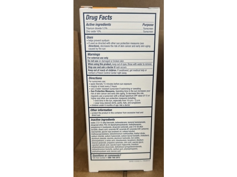 CeraVe Hydrating Mineral Sunscreen, SPF 30, Medium Sheer Tint, 1.7 fl oz /50 mL