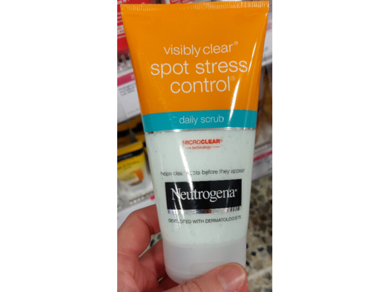 Neutrogena Visibly Clear Spot Stress Control Daily Scrub, 150 mL