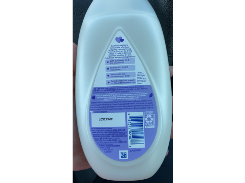 Johnson's Sensitive Care Wash & Shampoo, Lightly Scented, 13.6 fl oz/400 mL