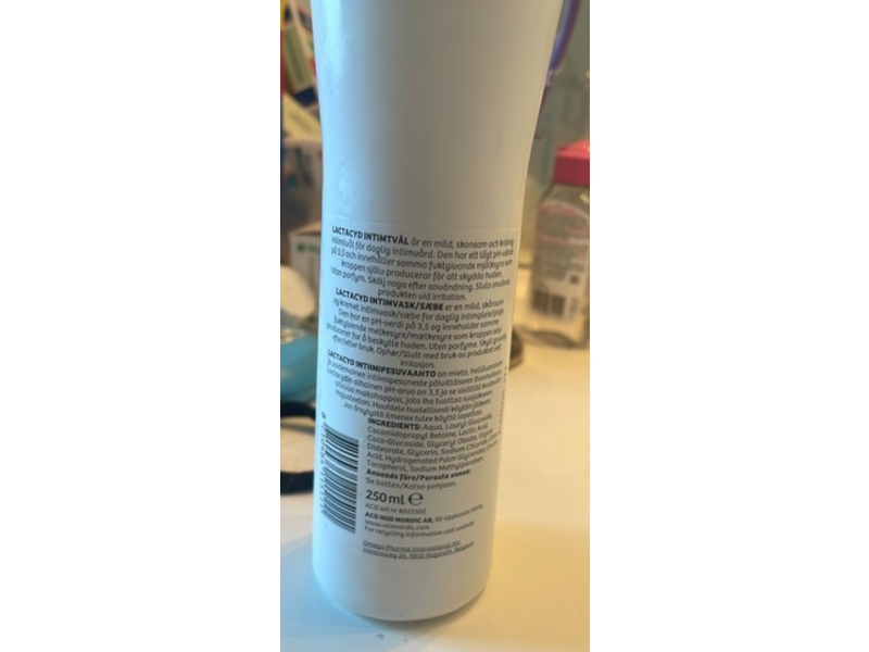 Lactacyd Intimate Soap, 250 mL