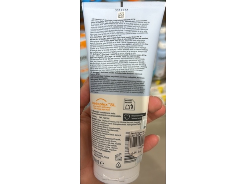 Neutrogena Ultra Sheer Invisible Lotion Sunscreen, SPF 30, 200 mL
