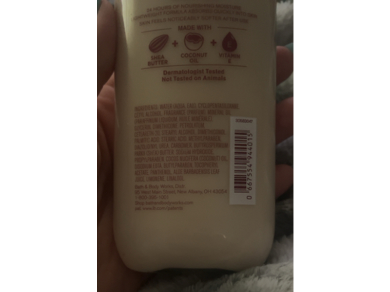 Bath & Body Works Body Lotion, Strawberry Pound Cake, 8 fl oz/236 mL, Pack Of 2