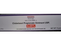 Clobetasol Propionate Ointment 0.05%, 15 g, Macleods Pharma (Rx) - thumbnail 2