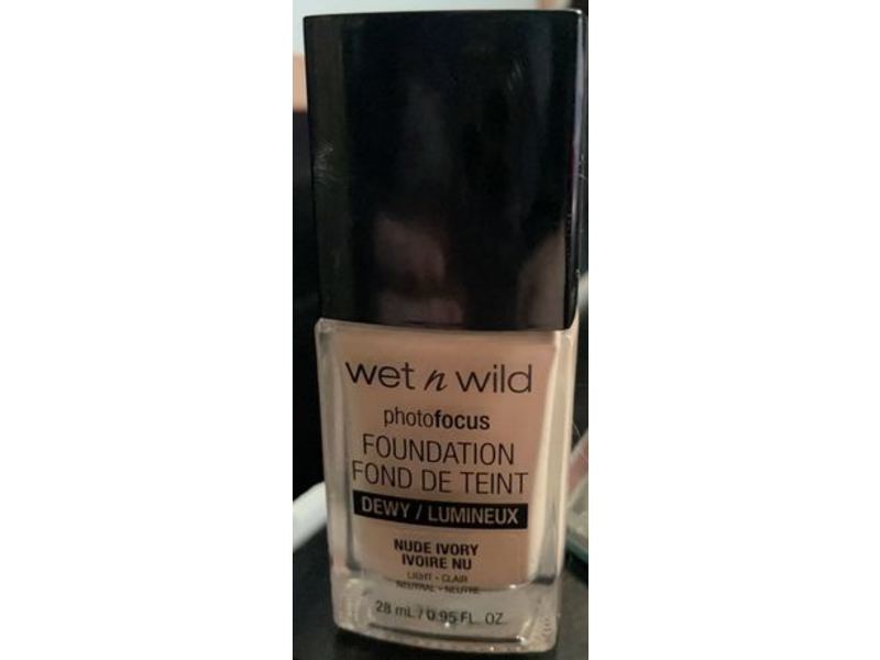 Wet n Wild Photo Focus Dewy Foundation, Nude Ivory, 0.95 fl oz/28 mL