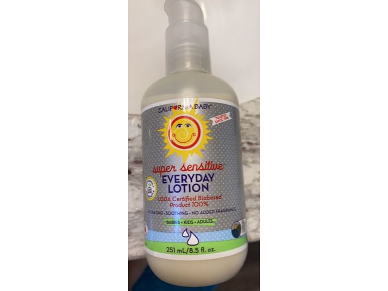 California Baby Super Sensitive Everyday Lotion, Fragrance Free, 8.5 fl oz/251 mL, Pack Of 2