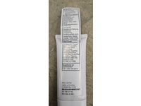 Covergirl Blurring Skin Tint, SPF 30, 420 Light Medium Neutral, 1 fl oz/30 mL - Image 4