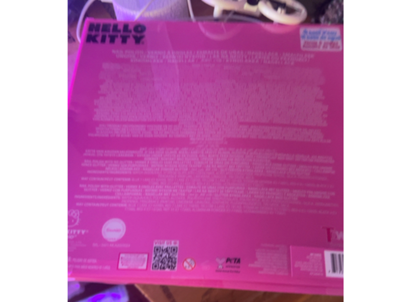 Townley Girl Hello Kitty Peel-Off Water-Based Safe Quick Dry Nail Polish Set, 18 Count