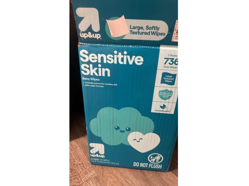 up&up Sensitive Skin Baby Wipes, 736 Count, Pack Of 8