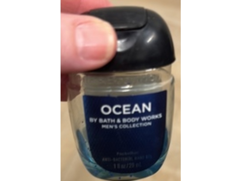 Bath & Body Works Anti-Bacterial Hand Gel, Ocean, 1 fl oz/ 29 mL
