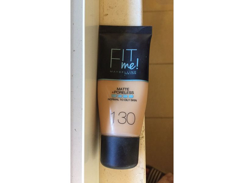 Maybelline New York Fit Me Matte & Poreless Foundation 130 Buff Beige 30ml