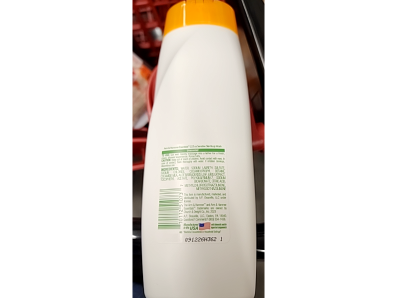 Arm & Hammer Essentials Sensitive Skin Body Wash, Baking Soda, 22.5 fl oz/665 mL