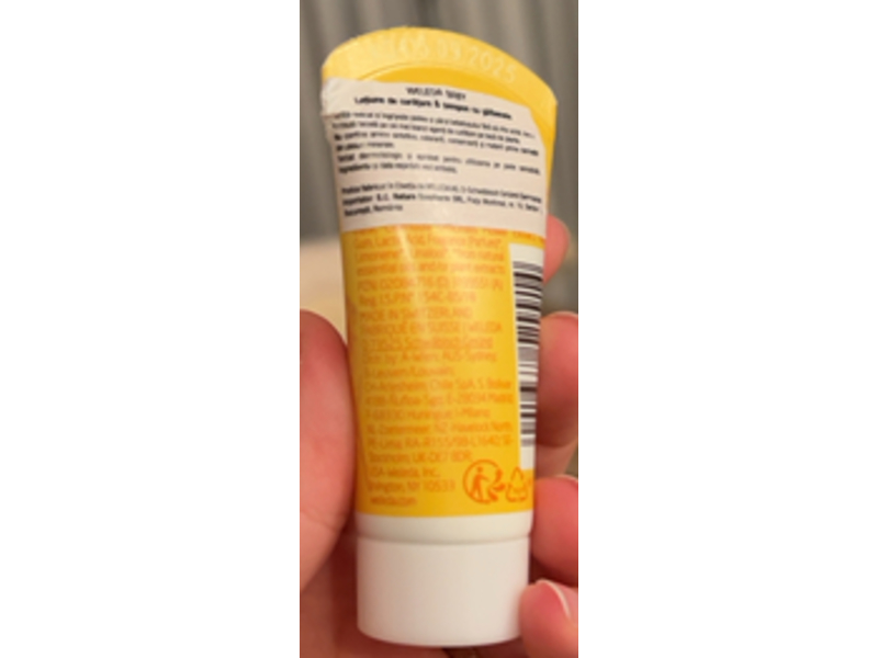 Weleda Baby Shampoo & Body Wash, Calendula, 0.68 fl oz/20 mL