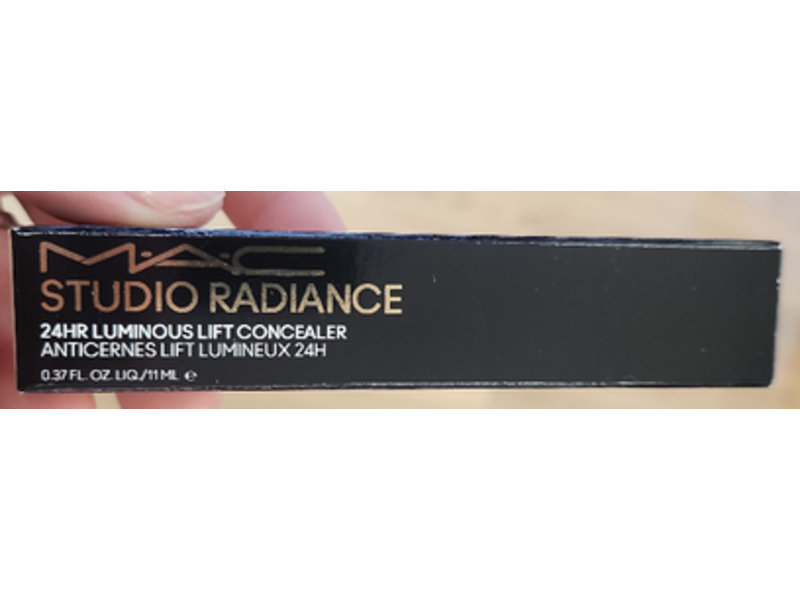 M.A.C. Studio Radiance Luminous Lift Concealer, NC14.5, 0.37 fl oz/11 mL