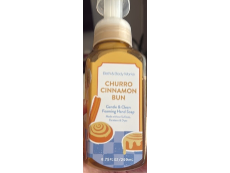 Bath & Body Works Gentle & Clean Foaming Hand Soap, Churro Cinnamon Bun, 8.75 fl oz/259 mL