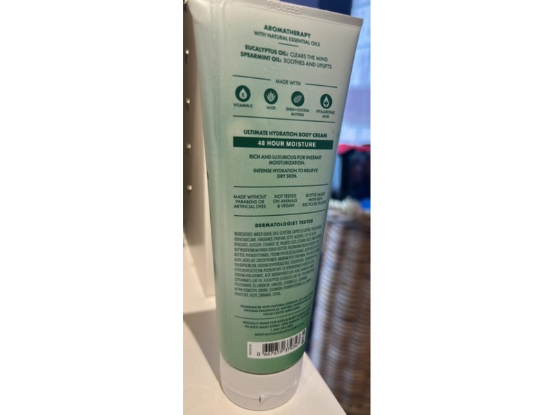 Bath & Body Works Stress Relief Ultimate Hydration Body Cream, Eucalyptus + Spearmint, 8 oz/226 g