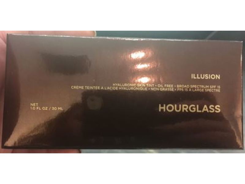 Hourglass Illusion Hyaluronic Skin Tint, SPF 15, Beige, 1.0 fl oz/30 mL