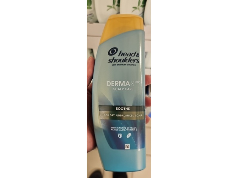 Head & Shoulders Dermax Pro Scalp Care Anti-Dandruff Shampoo, Soothe, 360 mL