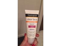 Neutrogena Clear Face Break-Out Free Liquid-Lotion Sunscreen, SPF 30, 3.0 fl oz/88 mL - thumbnail 2