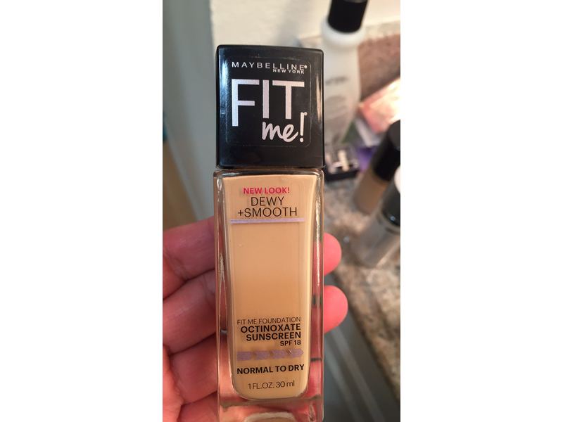 Maybelline New York Fit Me! Foundation, 220 Natural Beige, SPF 18, 1 Fluid Ounce, Pack of 2