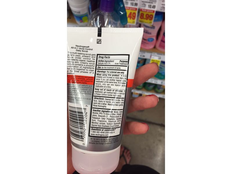 All-in-1 Acne Control Daily Scrub