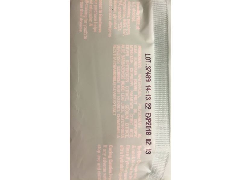 The Honest Company 3-in-1 Facial Towelettes