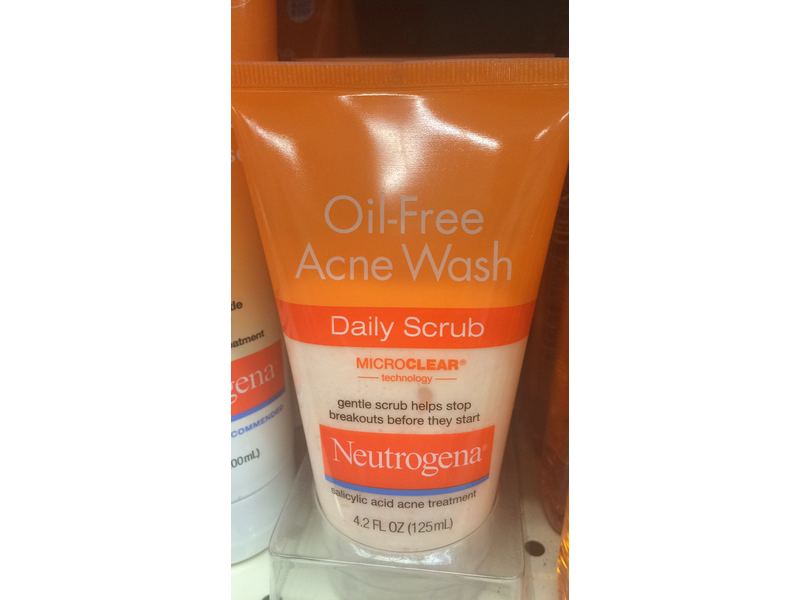 Neutrogena Oil-Free Acne Wash Daily Scrub, 4.2 fl oz/125 mL.